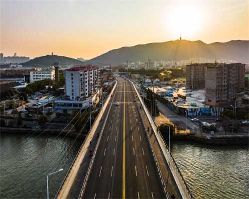 Xbox游戏通行证18年4月新增《城市：天际线》《王国：新大陆》《晚班》《传送门骑士》《猎人：野性的呼唤》等8款免费游戏