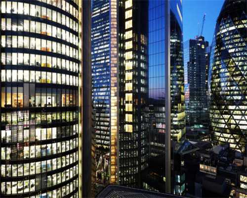 金刚狼、钢铁侠和春丽谁厉害？说那么多，打一架不就知道了