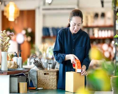 陪聊“美女”竟只是虚拟角色！这些APP交友软件套路这么深