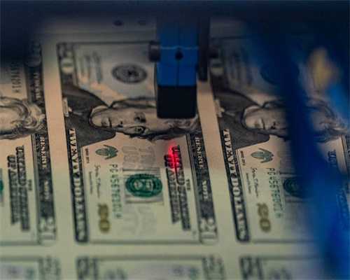 玩游戏全靠莽？《黑暗与光明手游》大神手把手教你单挑狼人精英